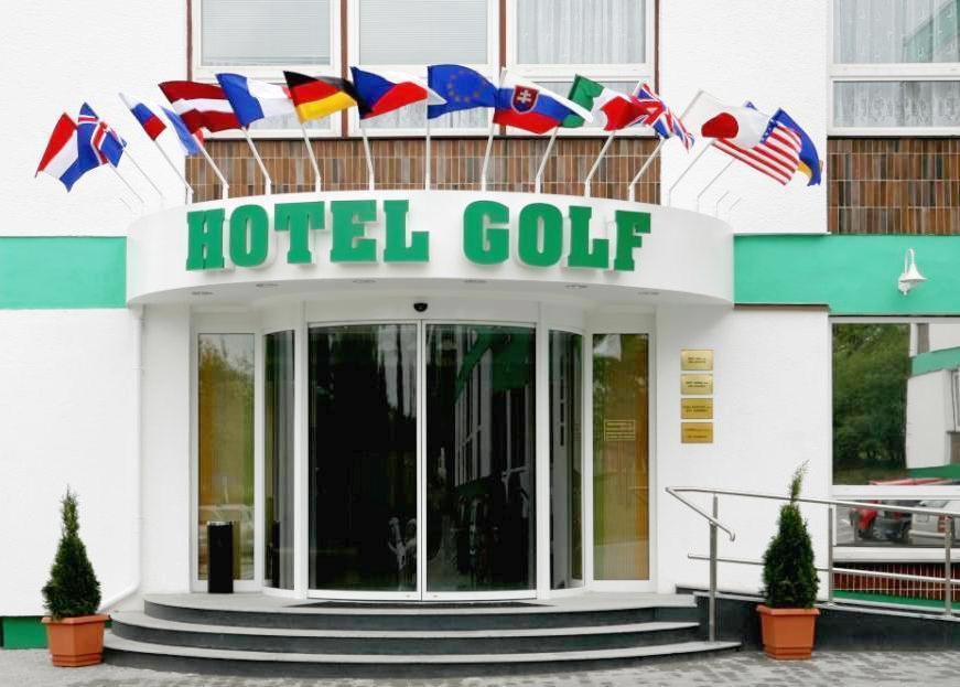 Hotel Golf Prag Exteriör bild